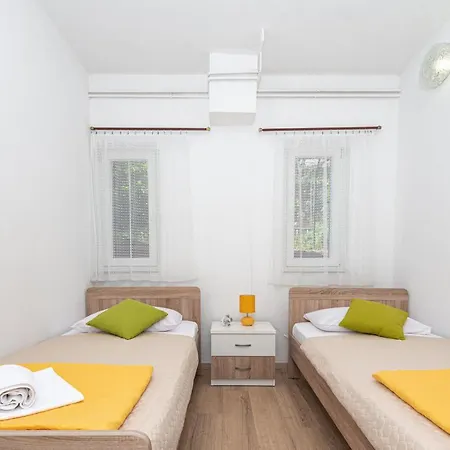 Plemic Apartment