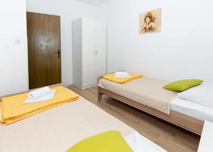 Apartament Plemić *