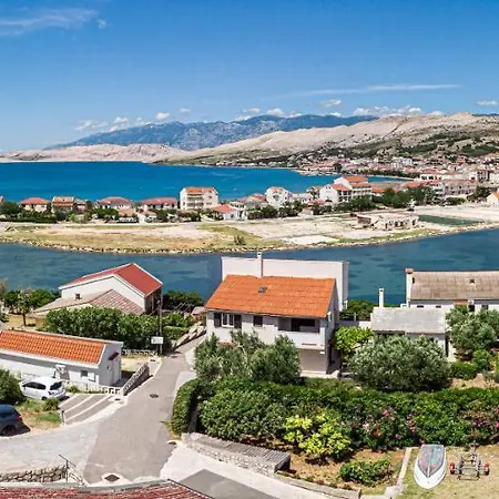 Plemić Pag Town