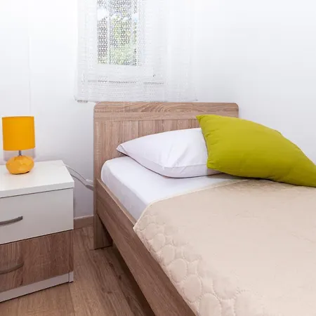 Appartement Plemić Pag Town